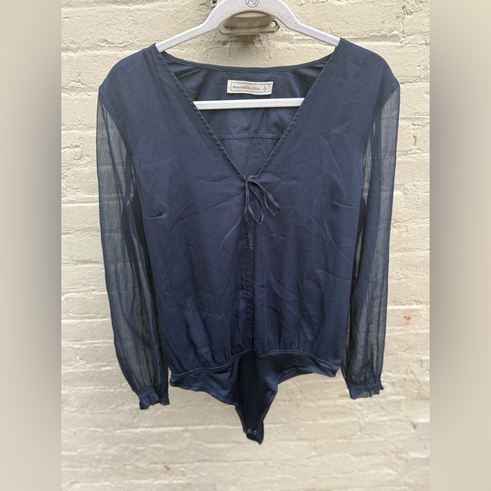 Gorgeous Abercrombie & Fitch navy blue bodysuit with dreamy sleeves